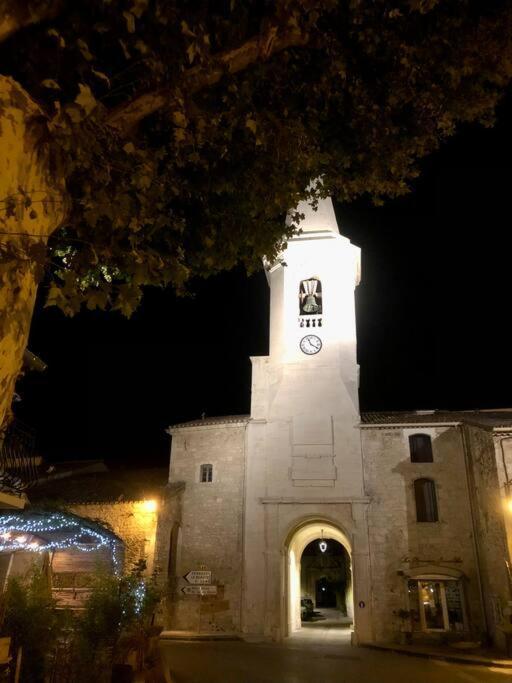 Logement Neuf, Tout Confort, Au Coeur Du Village Saint Didier  外观 照片