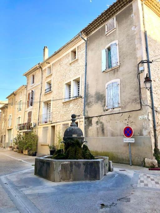 Logement Neuf, Tout Confort, Au Coeur Du Village Saint Didier  外观 照片