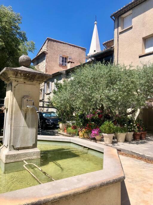 Logement Neuf, Tout Confort, Au Coeur Du Village Saint Didier  外观 照片