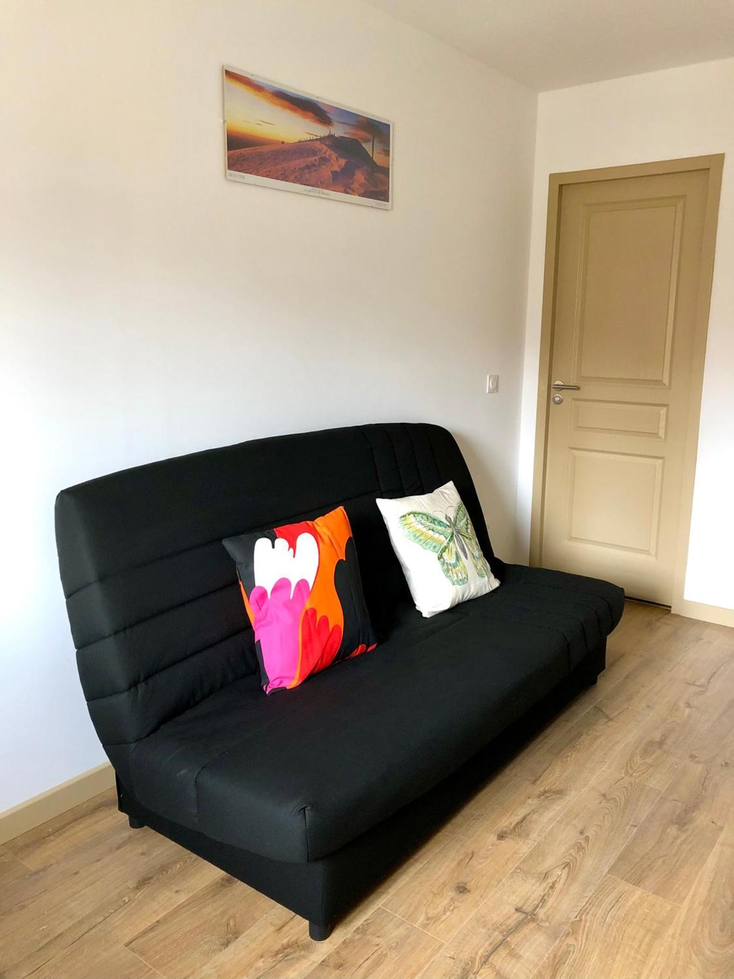 Logement Neuf, Tout Confort, Au Coeur Du Village Saint Didier  外观 照片