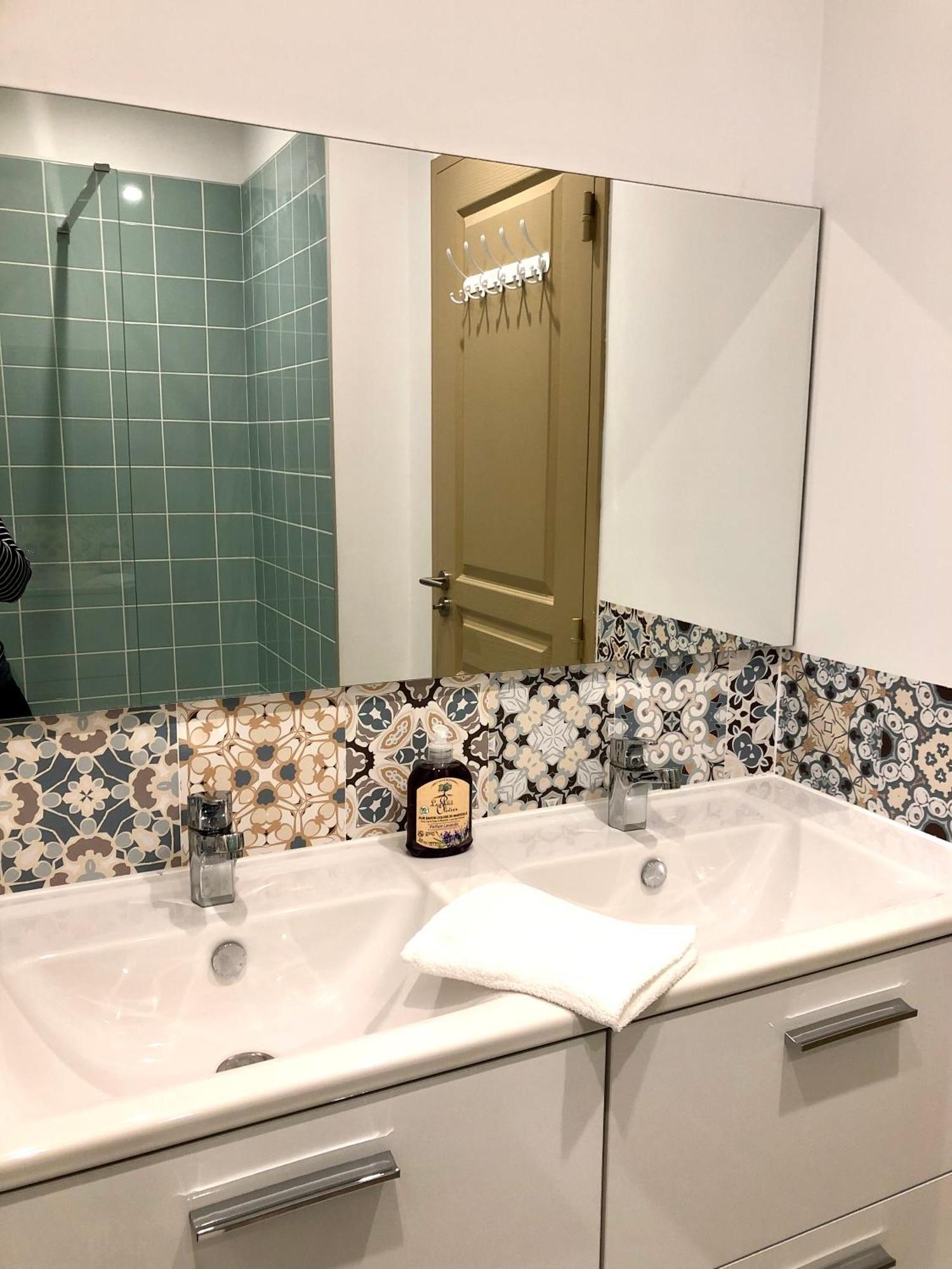Logement Neuf, Tout Confort, Au Coeur Du Village Saint Didier  外观 照片